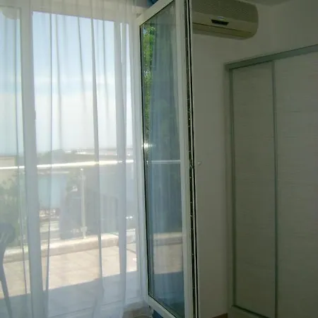Sea View In 